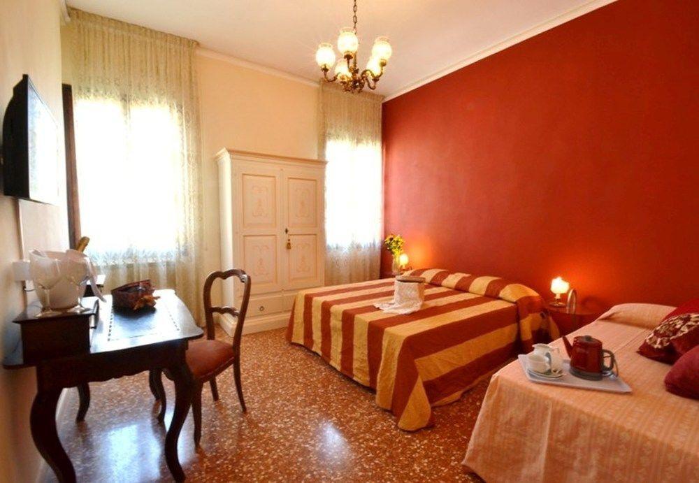 Hotel Mignon Velence Kültér fotó
