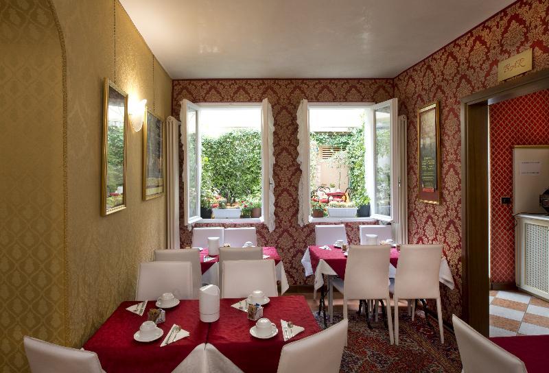 Hotel Mignon Velence Kültér fotó