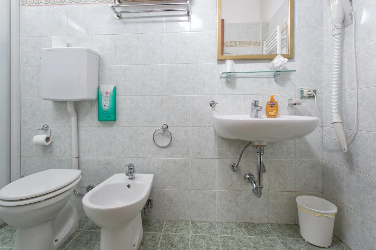 Hotel Mignon Velence Kültér fotó